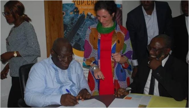 Signature de convention de partenariat d'accompagnement du projet Yop-CreaLab