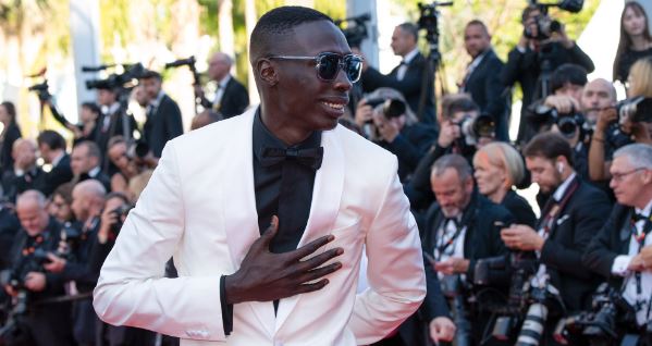 Khaby Lame, TikToker le plus suivi, révèle un salaire de plusieurs millions de dollars