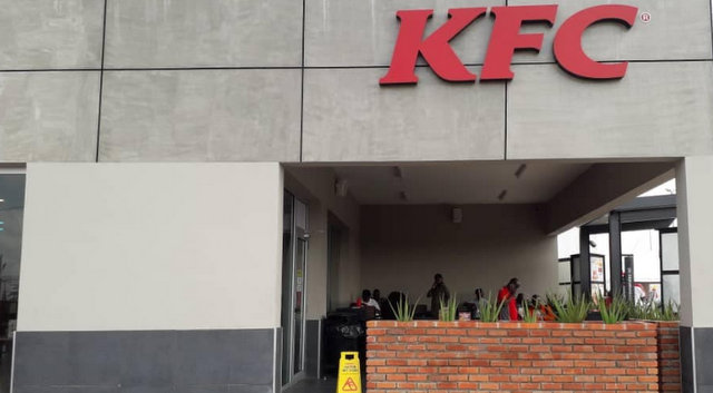 Le restaurant KFC débarque Yopougon à la Station Shell de Gesco